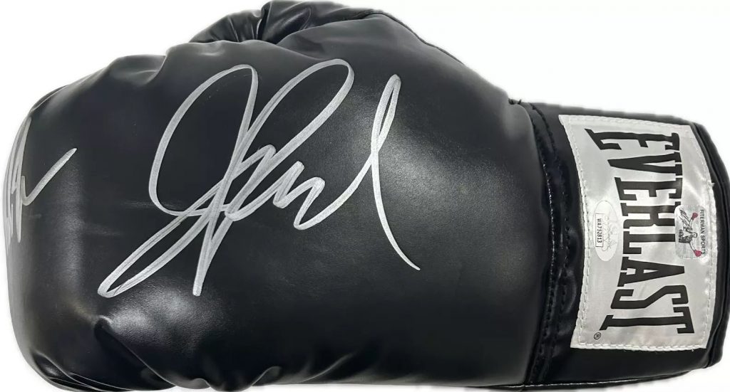 luva autografada por mike tyson